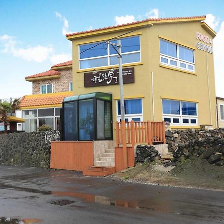 Gyeryonggil Pension Jeju Luaran gambar