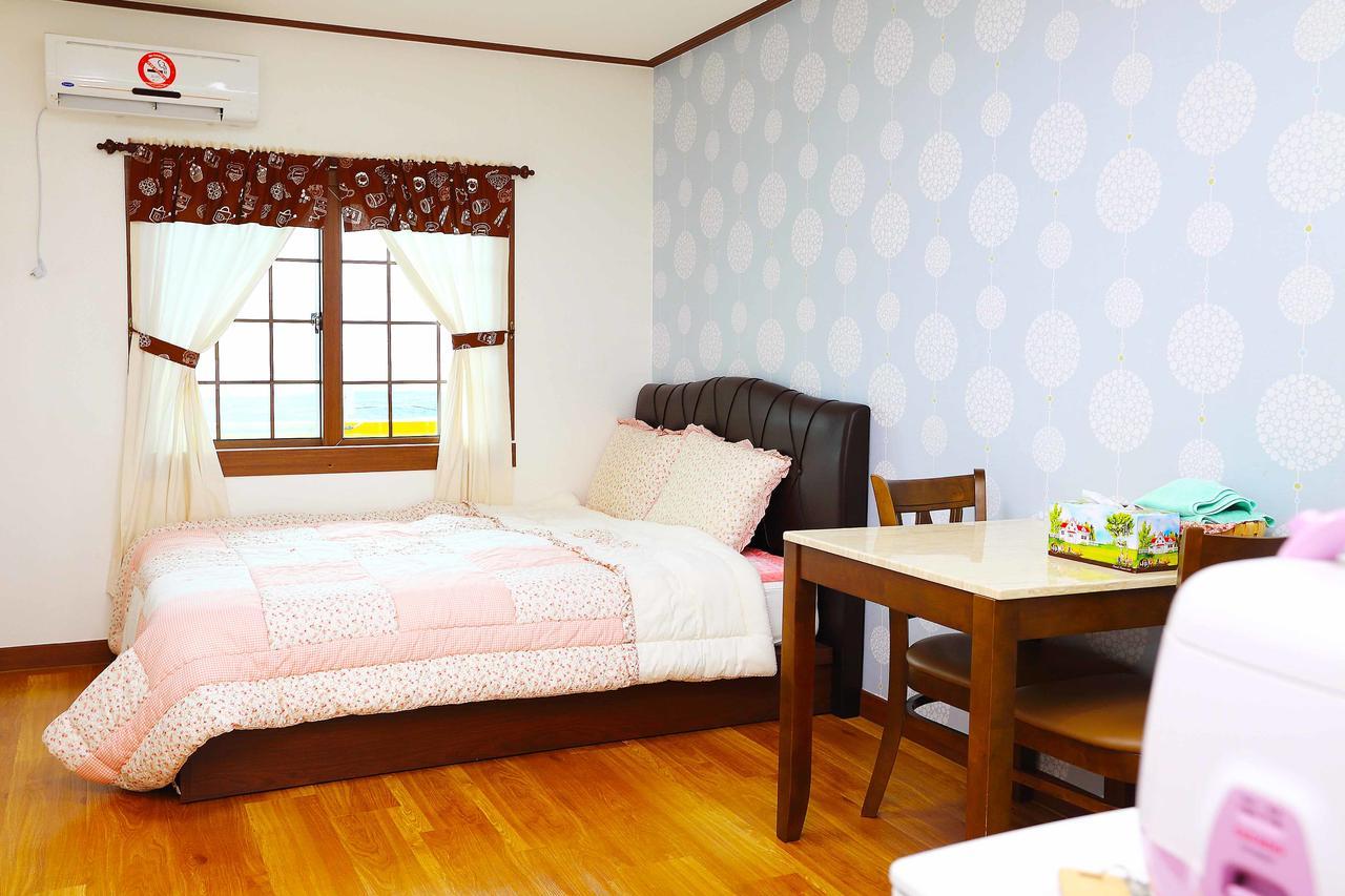 Gyeryonggil Pension Jeju Luaran gambar