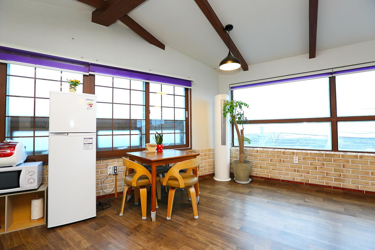 Gyeryonggil Pension Jeju Luaran gambar